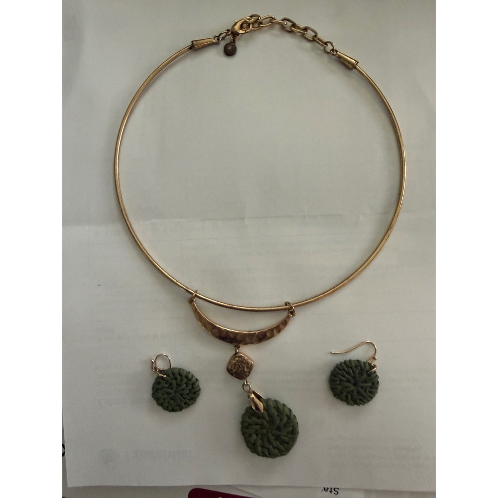Gold Tone Crescent Moon Olive Green Woven‎ Raffia Collar Necklace Earring Set